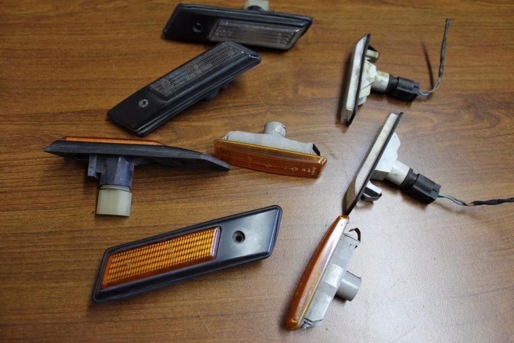 BMW E30 E36 E46 E24 E34 E39 E32 E38 Kierunkowskaz Kierunek Migacz BMA