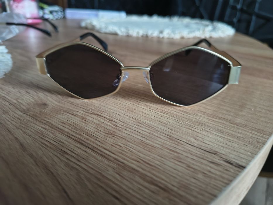 Okulary przeciwsłoneczne nowe