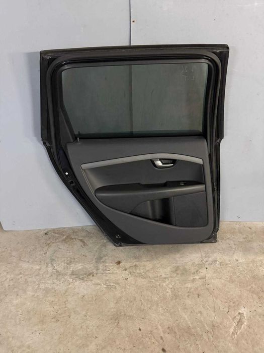 Drzwi lewy tył Volvo V70 III 019-26
