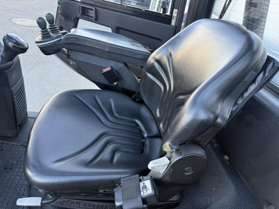 Навантажувач Linde H25T-01 2012 рік