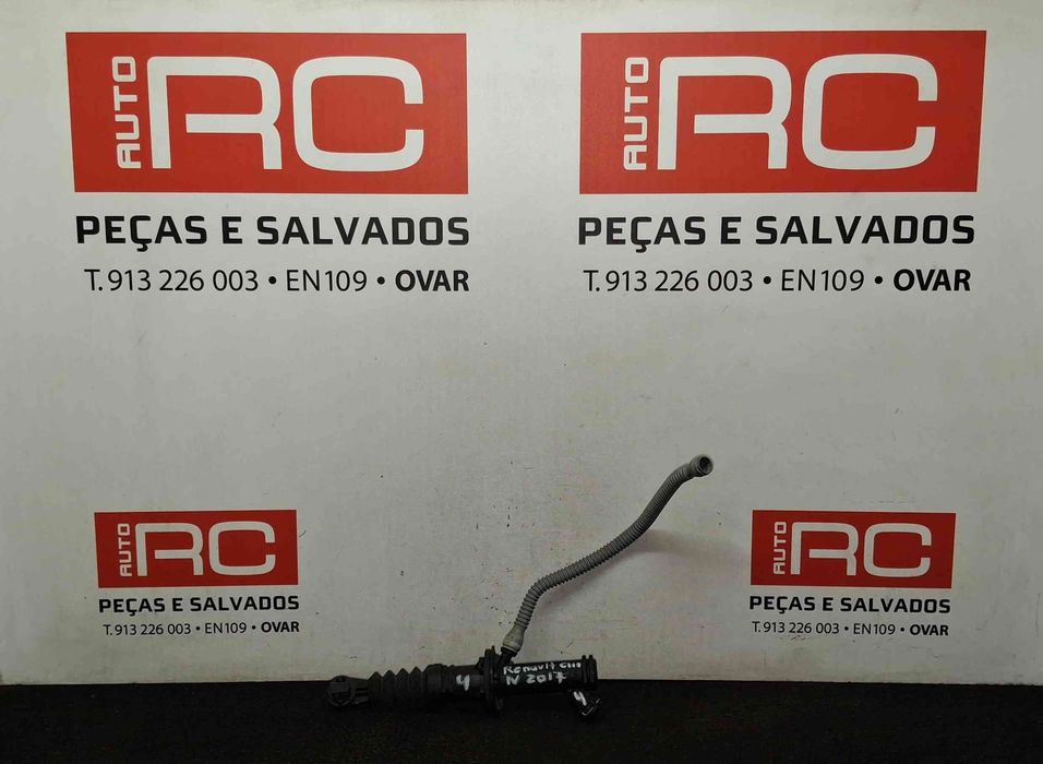 Bomba Principal da Embraiagem 306105773R - RENAULT CLIO IV