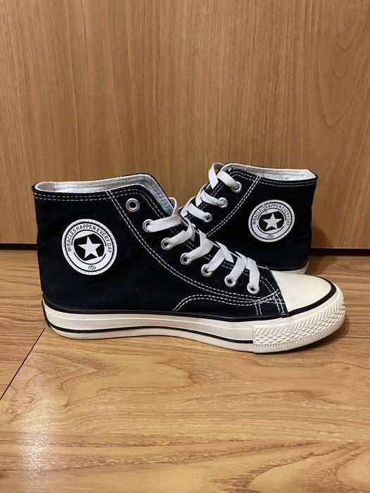 кросівки Converse