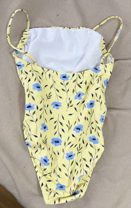Красиві купальники на L-Xl