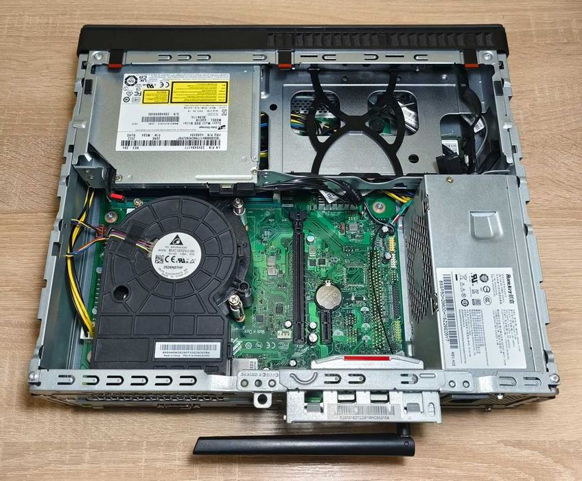 Компʼютер Lenovo ThinkCentre M75s Gen 2 SFF Ryzen 7 PRO 5750G 32GB 1TB