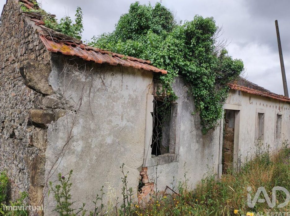 Terreno para construção em Colmeias e Memória de 116,00 m2