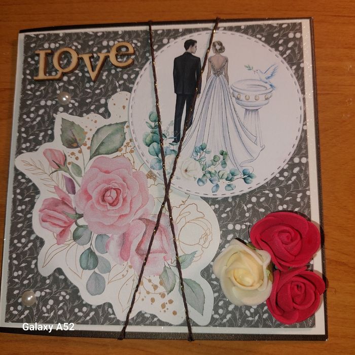 Kartka ślubną ręcznie robiona scrapbooking