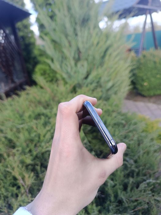 Iphone 11 pro 256gb iCloud lock