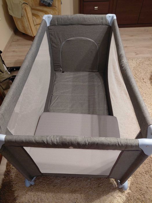 Łóżeczko turystyczne