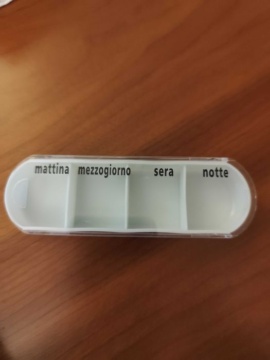 Organizador de comprimidos semanal em italiano