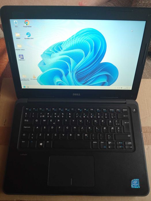 Laptop Dell 3380 Pentium 5405U 8ddr4 Win 11 pro stan bardzo dobry 100%