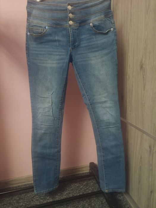 Spodnie dżinsowe Janina