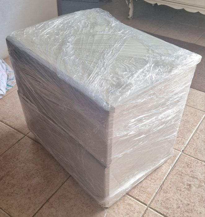 Conjunto 2 mesas de cabeceira
