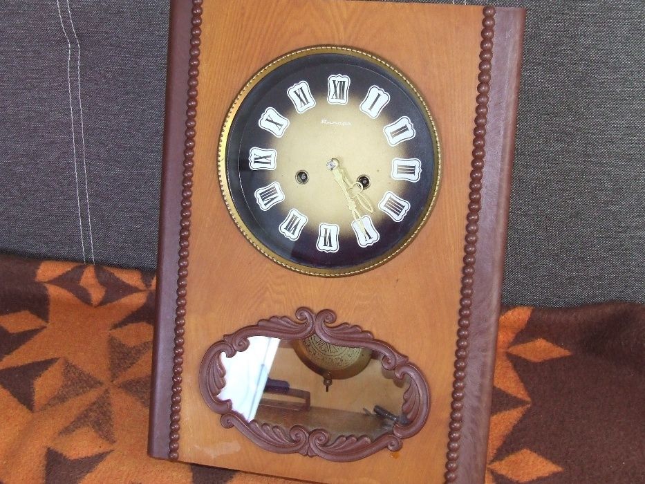 Stary zegar ścienny