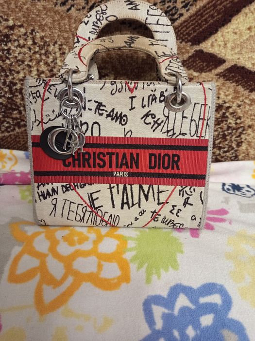 Продам сумку Christian Dior 400 грн