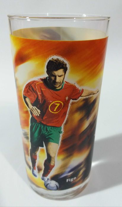 Copos Coleção MCDONALD´S Euro 2004 3€.  cada.