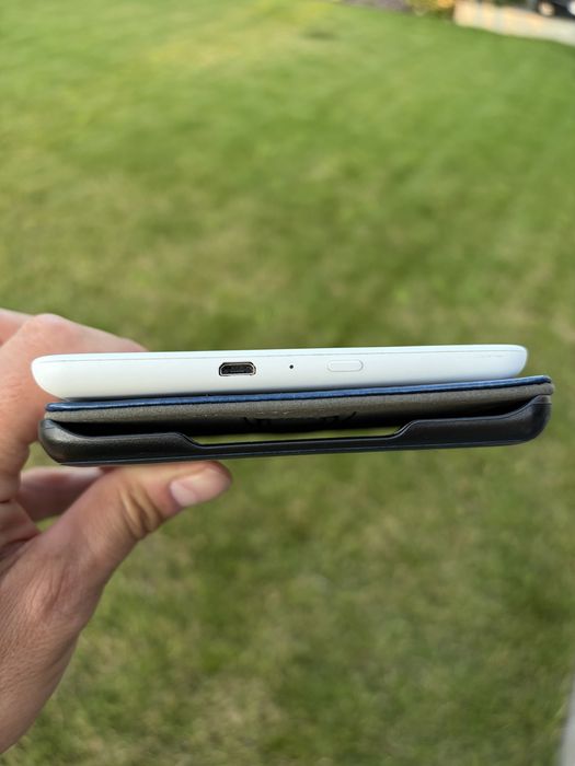 Kindle (10th Generation) + Nowe etui
