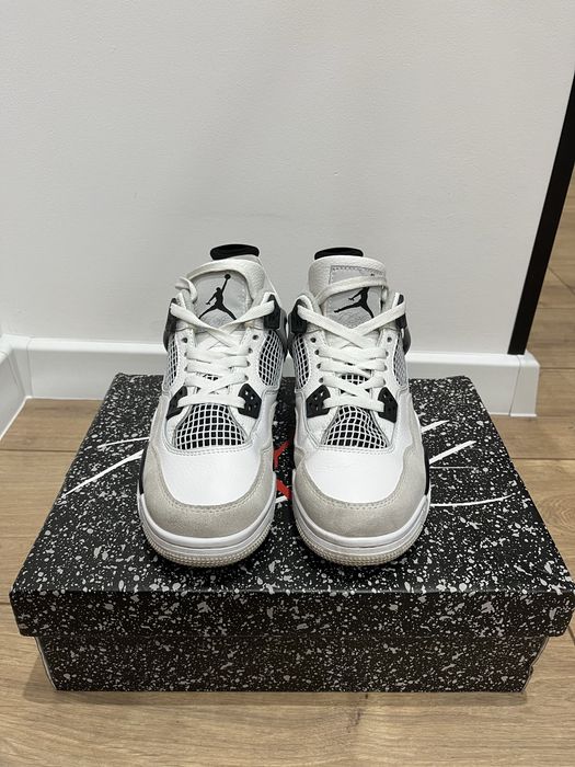 Jordan 4 Military Black rozmiar 38