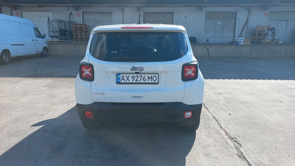 Авто Jeep Renegade