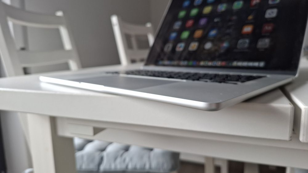 MacBook Air M2 15" 16GB RAM 256GB SSD Fatura Nov 2023 oferta teclado