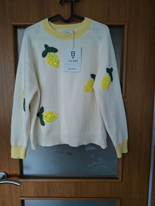 Vicbee sweter nowy włoski haftowane cytryny