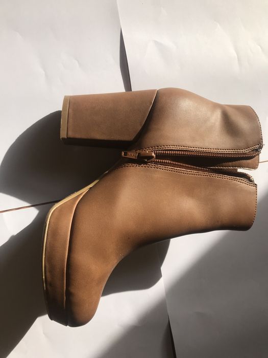 Botas cabedal castanho