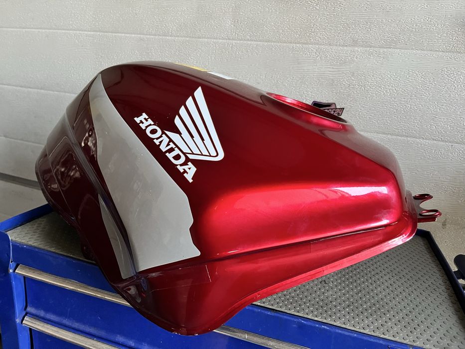 Zbiornik honda cbr 1000 sc24