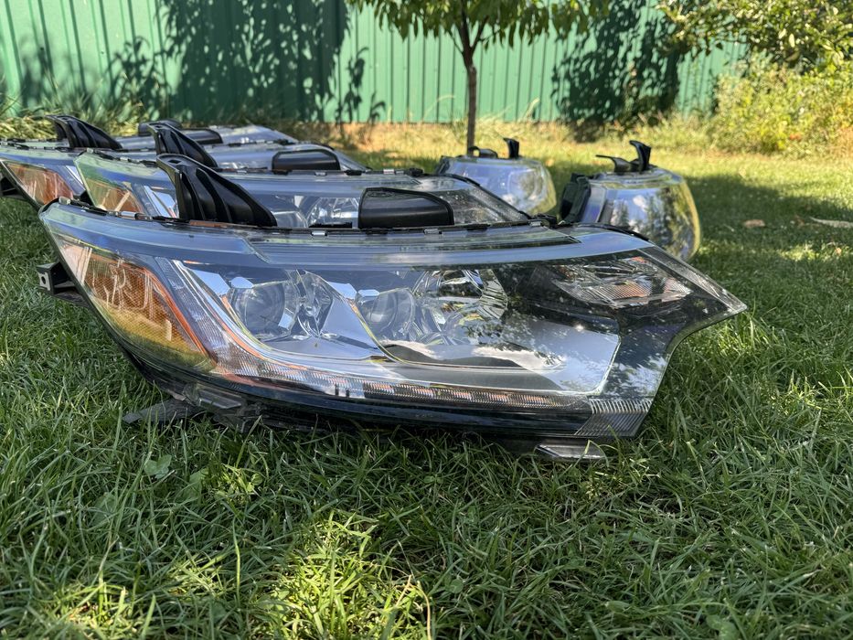 Фара Mitsubishi Outlander 3 USA