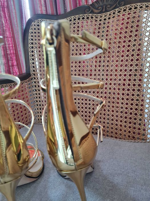 Szpilki sandały Giusppe  Zanotti r.38 złote