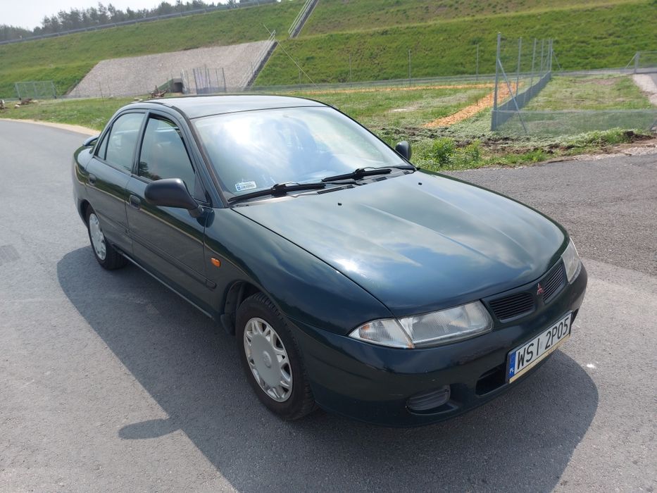 Mitsubishi Carisma  Sedan 1.6 16V  b+g
