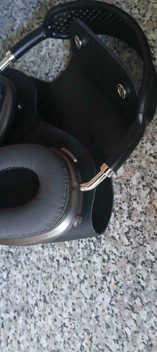 AirPods Max Midnight