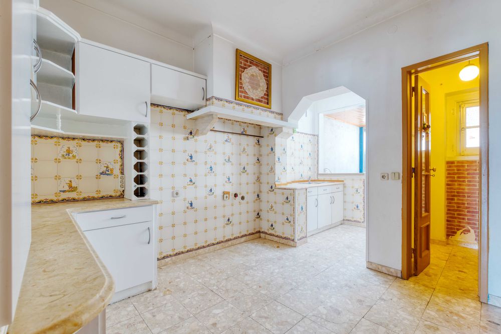 Apartamento Moradia T4 + Sótão Loures