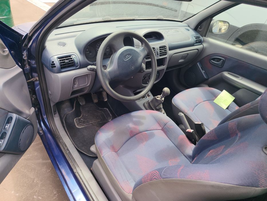 Clio 1.9 d pronto a fazer klms