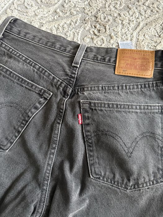 Дві пари джинс, Tommy Hilfiger, Levis жіночі