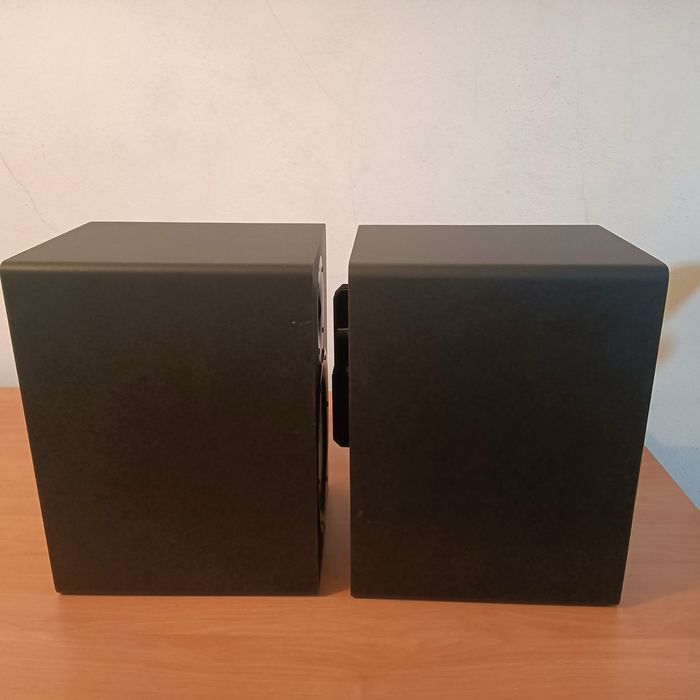 Yamaha hs8 como novas