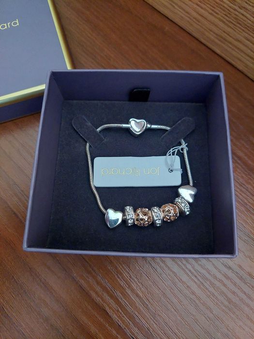 Браслет "Jon Richard" на подарок.