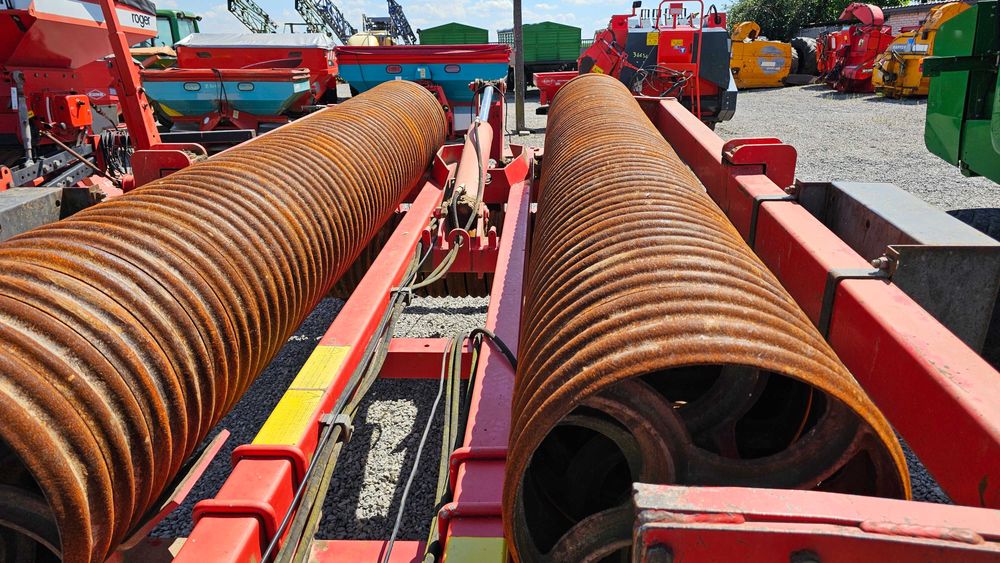 Wał pierscieniowy Quivogne 8 m , posiewny