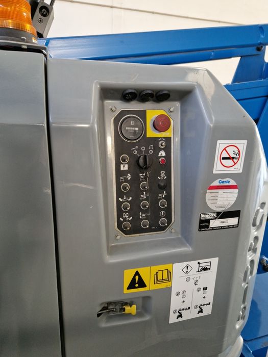 Braço elevador articulado Genie  Z-34/22N