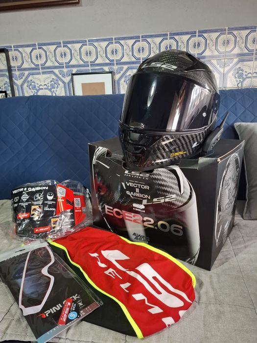 Capacete ls2 vector II carbon gloss