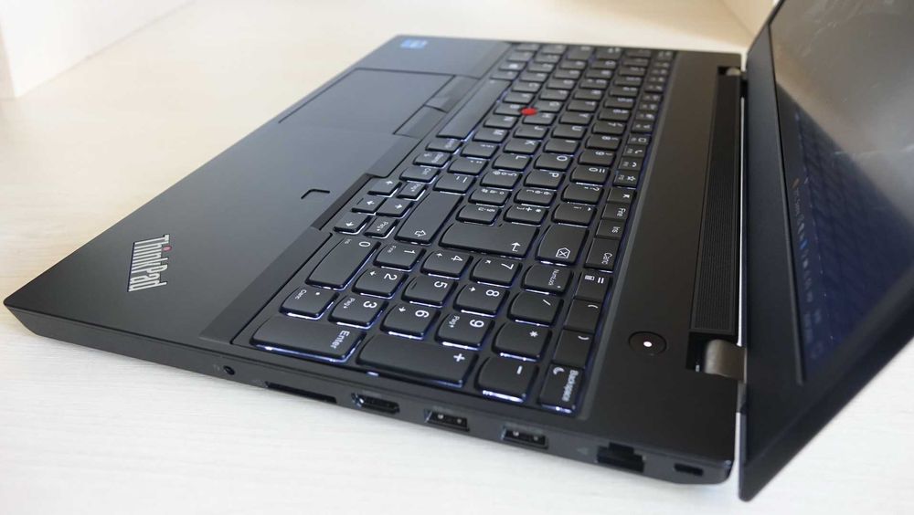 Ноутбук 4k Lenovo Thinkpad P15v 15.6 IPS i7-10750H 16GB 512GB Nvidia P620 4gb Обслуженный