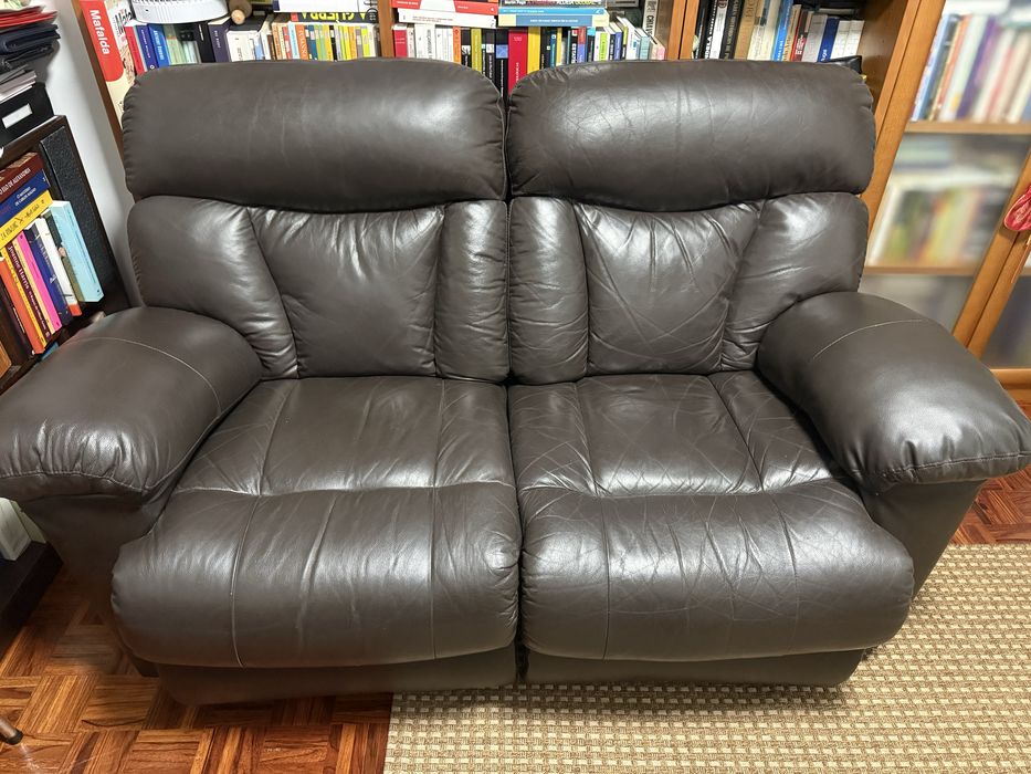 Sofás duo em pele sintetica castanha chocolate