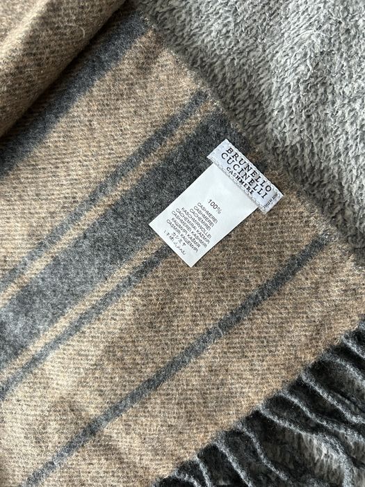 Luksusowu kaszmirowy szalik Brunello Cucinelli