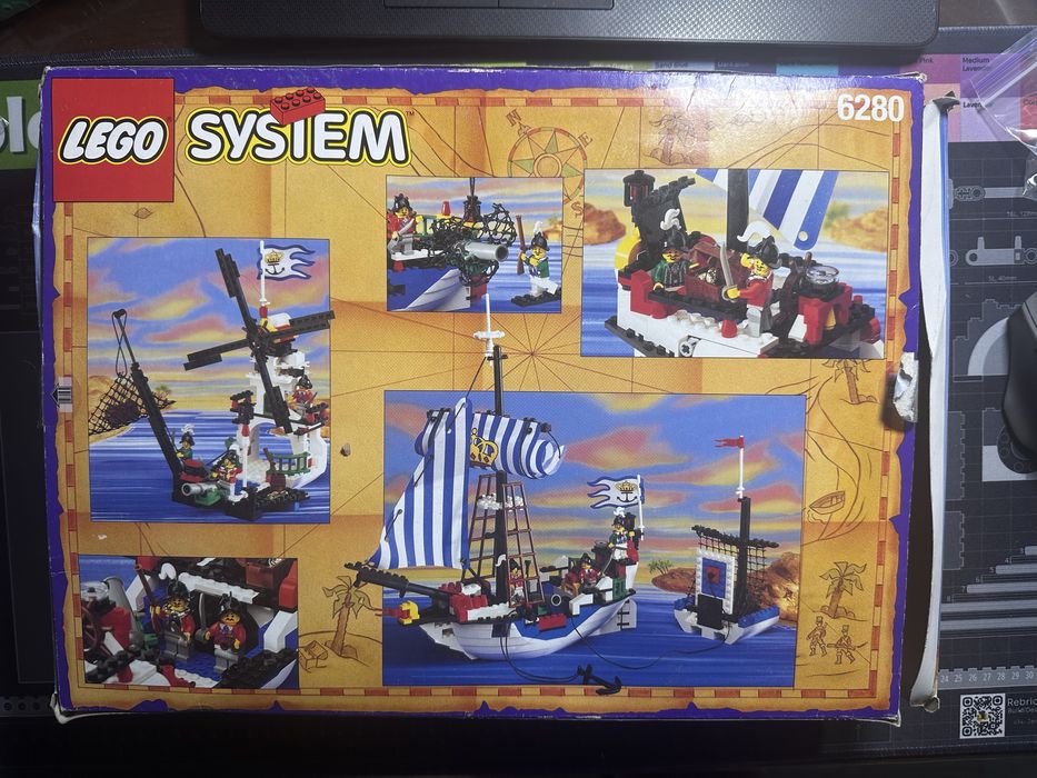 LEGO System Armada Flagship (6280)