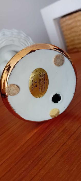 Peça de Colecção  R.G. em porcelana Limoges e cristais Swarovski.
