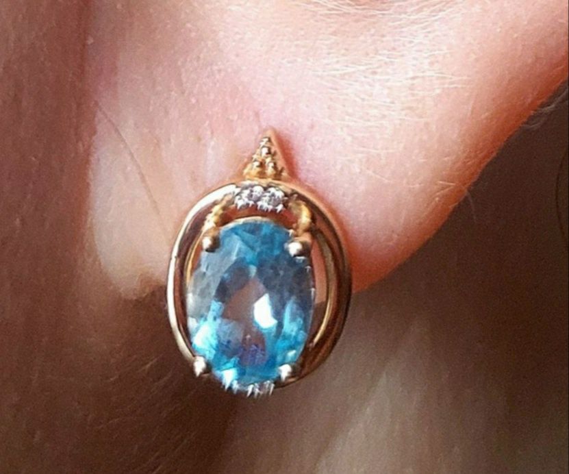 Продам сережки з Топазом. На сайті 22 тис, моя ціна 16 500 грн