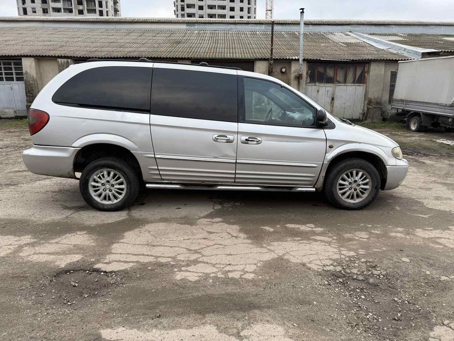Мінівен Chrysler Grand Voyager 2003рік 2,5дизель