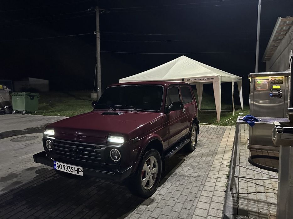 Продам ниву 2012 року