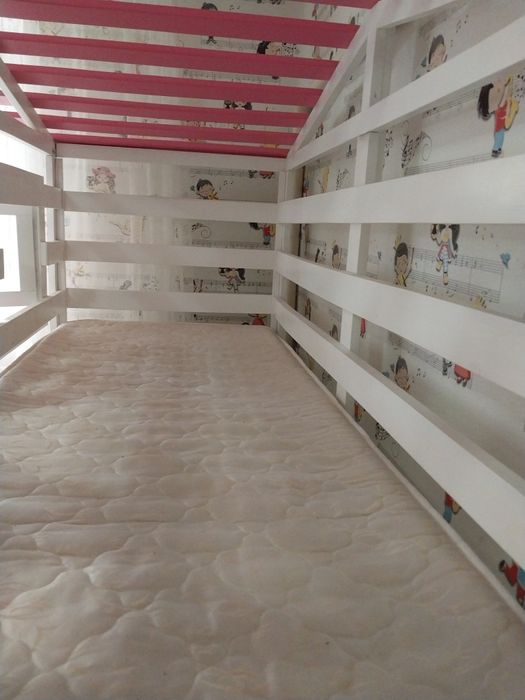 Двоповерхове ліжко