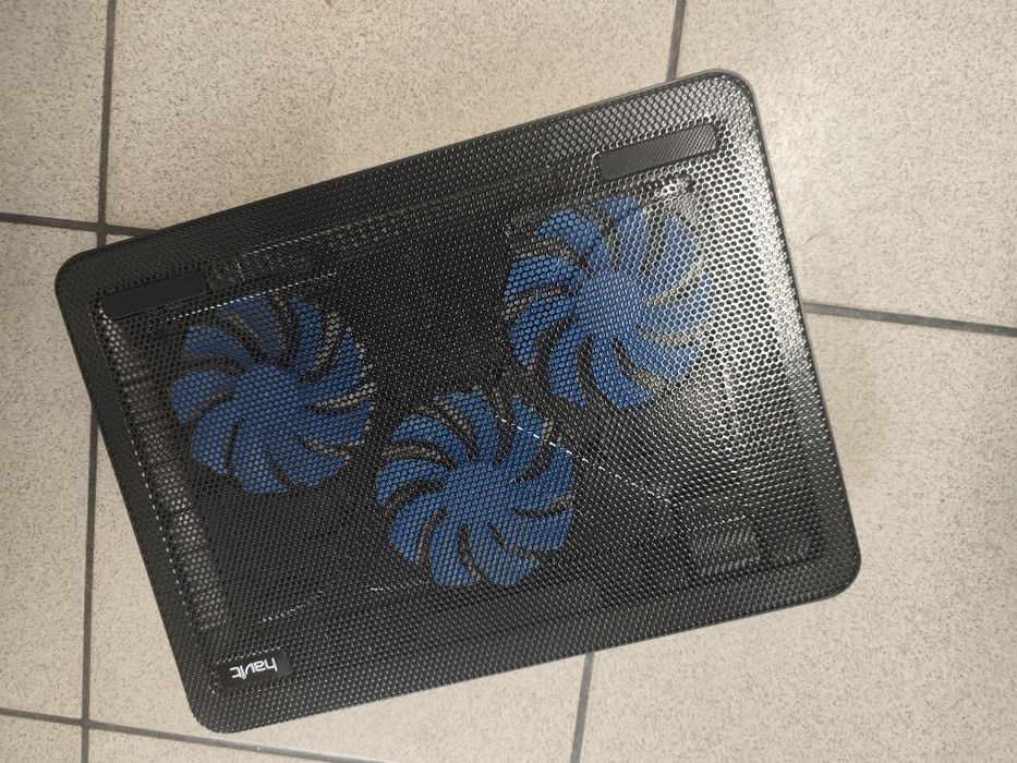 Nowa chłodząca podkładka pod laptopa