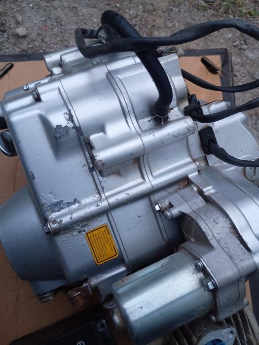Silnik125 CC 4T manuał 4biegi kompletny.