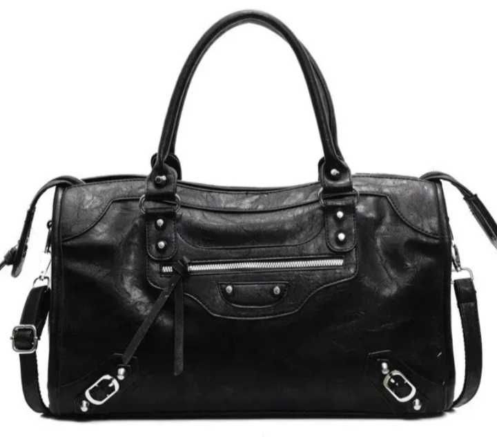 Сумка Balenciaga Le City Medium Bag in Black